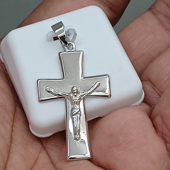 925 Sterling Silver Cross Pendant
